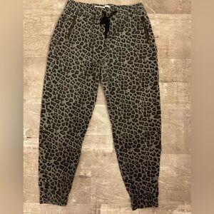Celebrity Pink Gray Cheetah Print Jean Joggers
